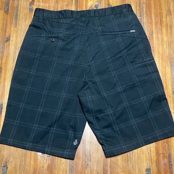 Volcom Skate Shorts Mens 34 Flat Front Slash Pocket Cotton Blend - Picture 3 of 7